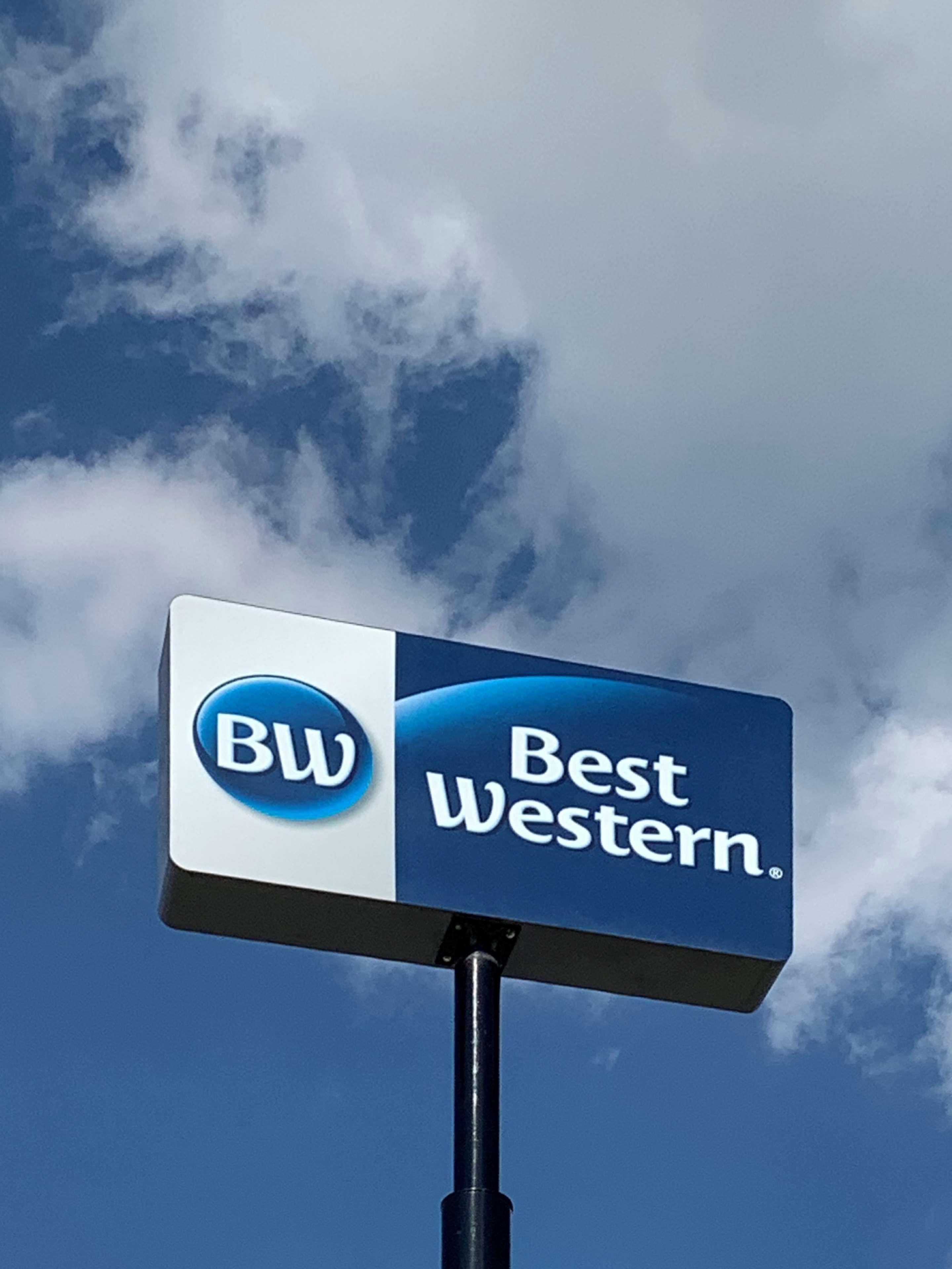 Best Western Emporia Inn Buitenkant foto